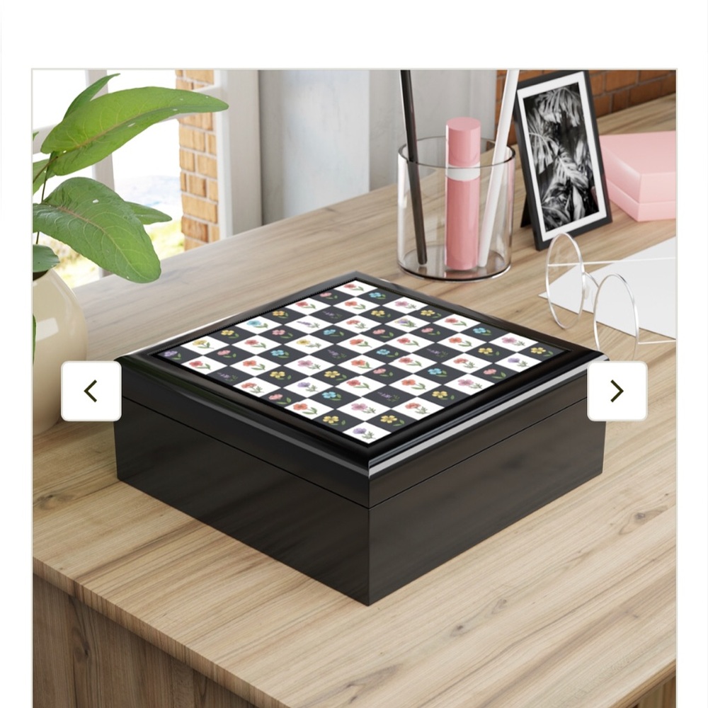 Wildflowers jewelry box and chessboard. Brand New in box.